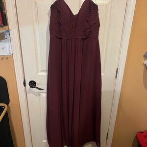 Jasmine Strapless Chiffon Gown in Burgundy